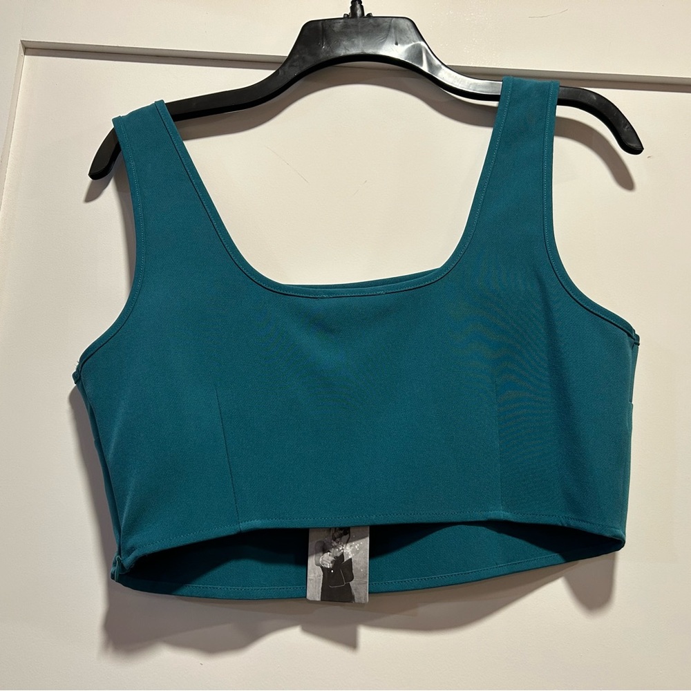 Sincerely Jules Athletic crop top